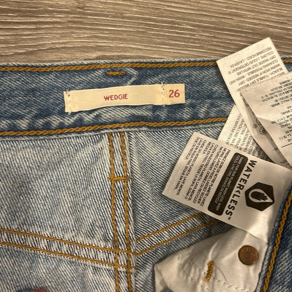 Levi’s wedgie jeans - Picture 5 of 7